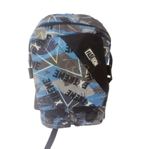Fashion bag with modern design and graphics - Image 4