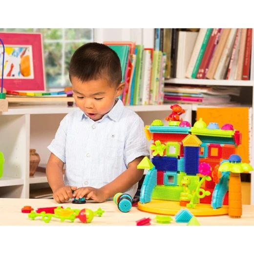 Battat, Bristle Blocks 128-Piece Building Playset with Soft Interlocking Bristles Easy Assembly Animal Figurines Trees Flowers Storage Bucket Educational Construction Toy for Kids Ages 2 and Up - Battat - Image 5