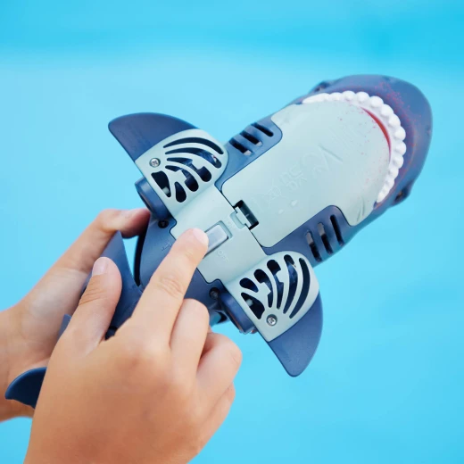 TERRA, RC Great White Shark Remote Control Water Toy Realistic Electronic Swimming Shark Waterproof Rechargeable Battery Pool Bath Toy for Kids 6+ - Terra - Image 14