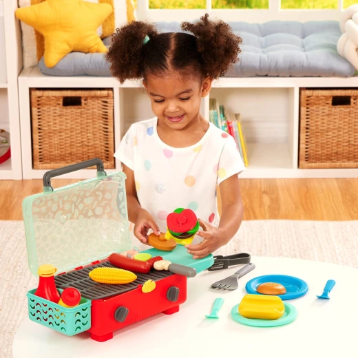 Battat, Cook 'n' Go BBQ 26-Piece Educational Playset for Kids Ages 3+ with Grill Skewer Shrimp Veggies Corn Hot Dog Condiment Bottles Stackable Burger Ingredients Tongs and Plates for Pretend Role-Play - Battat - Image 2