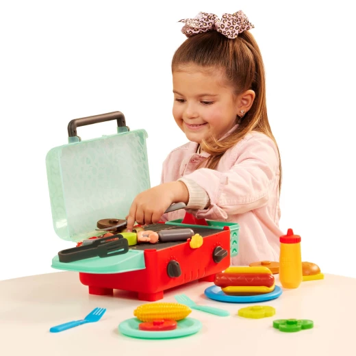 Battat, Cook 'n' Go BBQ 26-Piece Educational Playset for Kids Ages 3+ with Grill Skewer Shrimp Veggies Corn Hot Dog Condiment Bottles Stackable Burger Ingredients Tongs and Plates for Pretend Role-Play - Battat - Image 8