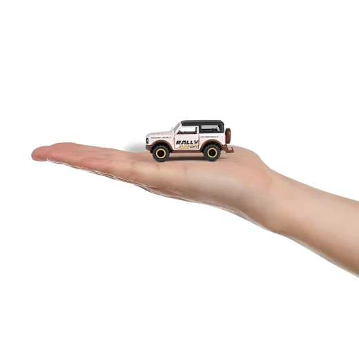 Majorette, Castheads Gift Pack 1:64 Diecast Metal Cars 5 Vehicles Mercedes-Benz G500 Land Rover Defender 90 Ford Mustang 190E Bronco Opening Doors Suspension 7.5cm Kids 3+ - MAJORETTE - Image 2