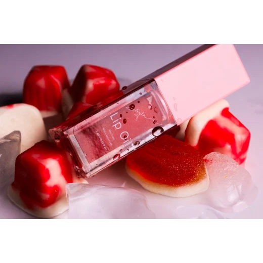 Ayla-Tutti Frutti Lip Oil، with a really nice hint of color that gives your lips that extra volume, makes your lips soft and fruity, 5ml - Ayla Naturals - Image 4