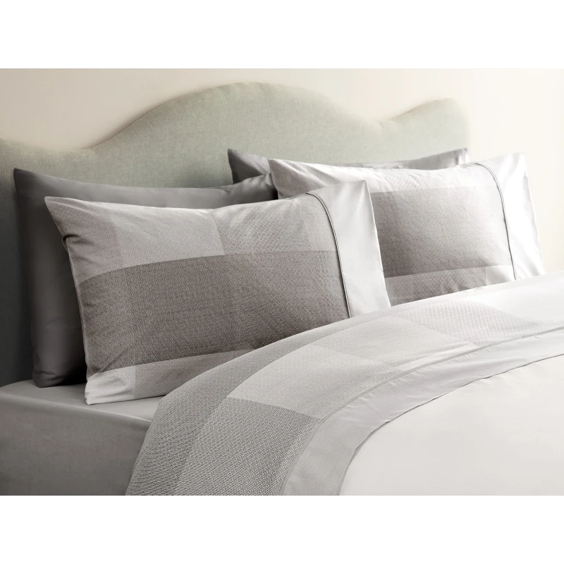 Madame COCO Faron Bed Sheet Set Coco Crepe Fabric, 240x280 cm Flat Sheet, 2 Pillowcases 50x75 cm, Fitted Sheet 160x200+35 cm - Madame COCO