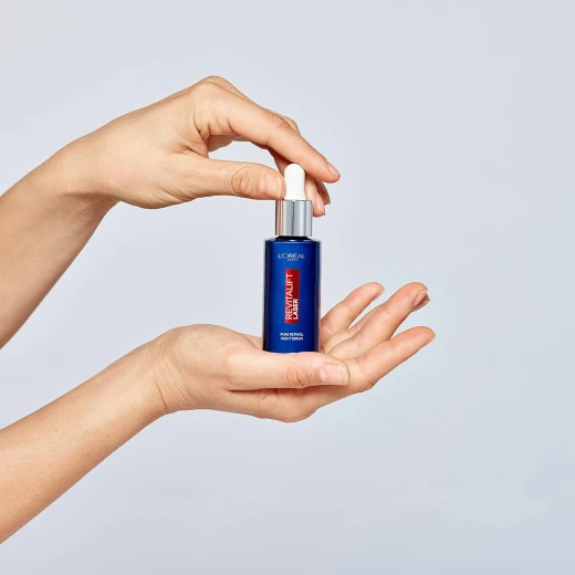 L’Oréal Paris Pure Retinol Night Serum, Revitalift Laser Face Serum, Deep Anti-Wrinkle Serum [30ml] - L'Oreal Paris - Image 2