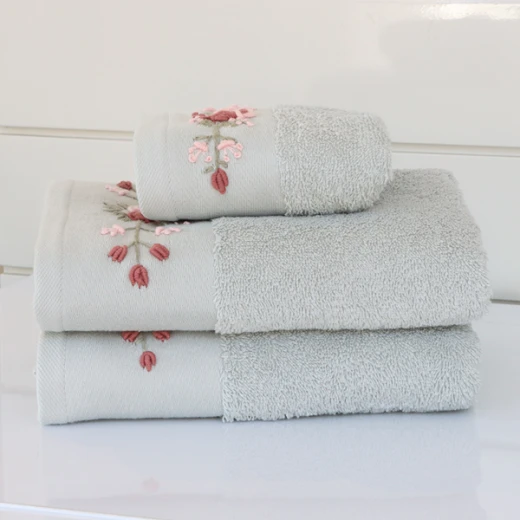 Nova Home Esra Floral Embroidered Towel - 100% Cotton - 50x90 Cm - Grey - Nova Home - Image 2
