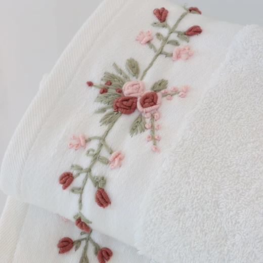 Nova Home Esra Floral Embroidered Towel - 100% Cotton - 50x90 Cm - White - Nova Home - Image 4