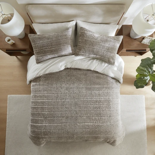 Nova Home Sculpted Winter Jacquard SherpaTextured Comforter Set with Mink Backing - King/Super King - Grey Nova Home Sculpted Winter Jacquard SherpaTextured Comforter Set with Mink Backing - King/Super King - Grey