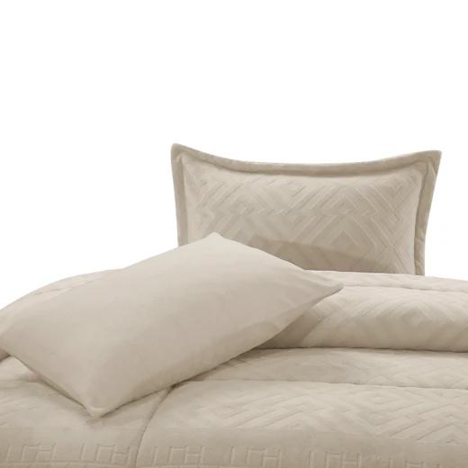 Nova Home Froska Winter Embossed Flannel  Comforter Set with Soft Fur Backing - King/Super King - Beige - Nova Home - Image 7
