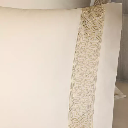 Nova Home Lounge Embroidery Duvet Cover Set - 100% Cotton, 400 Thread - King & Super King - 7 Pcs - White & Gold - Nova Home - Image 6