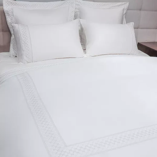 نوفا هوم Cotton Prime طقم وجه لحاف - قطن 100% ، 400 خيط لكل انش مربع - مجوز & مجوز كبير - 7 قطع - أبيض نوفا هوم Cotton Prime طقم وجه لحاف - قطن 100% ، 400 خيط لكل انش مربع - مجوز & مجوز كبير - 7 قطع - أبيض