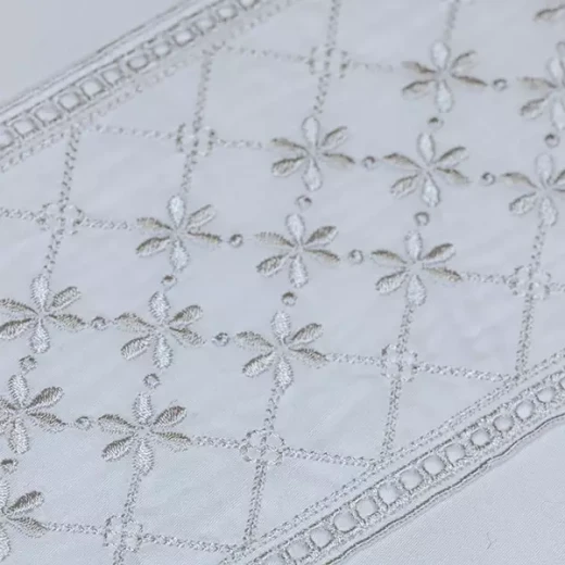 نوفا هوم Cotton Prime طقم وجه لحاف - قطن 100% ، 400 خيط لكل انش مربع - مجوز & مجوز كبير - 7 قطع - أبيض - نوفا هوم - Image 3