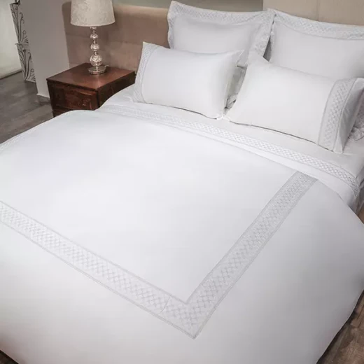 نوفا هوم Cotton Prime طقم وجه لحاف - قطن 100% ، 400 خيط لكل انش مربع - مجوز & مجوز كبير - 7 قطع - أبيض - نوفا هوم - Image 10