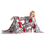 Kanguru Deluxe Hello Kitty Blanket With Sleeves - 140x180 Cm - Grey - KANGURU