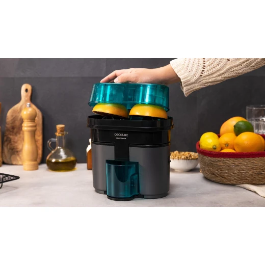 Cecotec EssentialVita Twice Black – Electric Citrus Juicer, 90W Double Squeezing Head | Built-in Citrus Cutter | 500ml Cup | Pulp Filter | Easy-Clean Design - Cecotec - Image 4