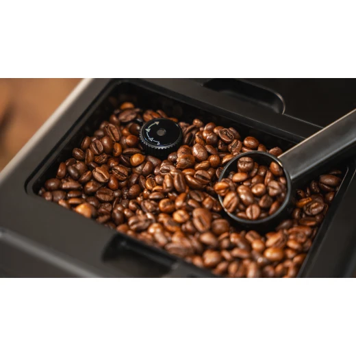 Cecotec Cremmaet Latte Art Fully Automatic Coffee Machine 1500W, 19 Bar Pressure, Thermoblock System, Built-in Conical Grinder with 5 Levels, 150g Bean Tank, 1.1L Water Tank, 400ml Milk Tank, 6 Beverages, Self-Cleaning, Customizable Settings - Cecotec - Image 4