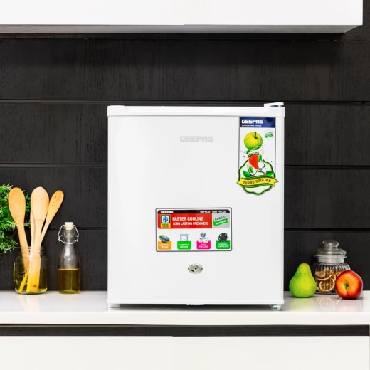 GEEPAS GRF654WPEN 60L Single Door Refrigerator - Compact, Powerful Compressor, Energy Saving, Fast Freezing, Adjustable Thermostat, 60L Capacityrate Chiller Compartment,  1 Year Warranty - GEEPAS - Image 2