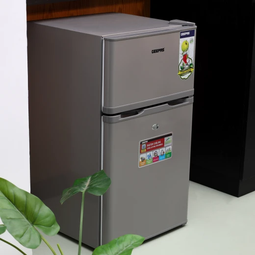 Geepas 84L Double Door Defrost Refrigerator – GRF1259GPE, Rapid Cooling, Tropic Type, CFC-Free, Metallic Grey - GEEPAS - Image 5
