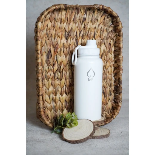 MF 950ml Stainless Steel Water Bottle, Double Wall Vacuum Insulated, Leak-Proof, Reusable, Keeps Drinks Hot or Cold for 24 Hours, BPA-Free Flask MF 950ml Stainless Steel Water Bottle, Double Wall Vacuum Insulated, Leak-Proof, Reusable, Keeps Drinks Hot or Cold for 24 Hours, BPA-Free Flask