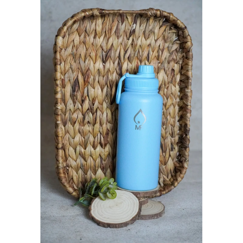 قارورة ماء  سعة 950 مل من الستانلس ستيل، عزل مزدوج بالجدارين بتقنية التفريغ الهوائي، مانعة للتسرب، قابلة لإعادة الاستخدام، تحفظ المشروبات ساخنة أو باردة لمدة 24 ساعة، خالية من مادة  - ام اف
