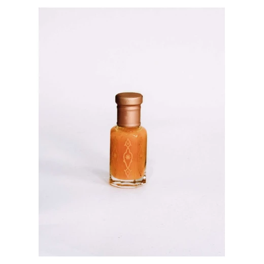 عطر كاندي تولا حجم 30 مل – عطر مرح بلمسات حلوة ومنعشة، حجم مثالي للحقيبة والتنقلات اليومية عطر كاندي تولا حجم 30 مل – عطر مرح بلمسات حلوة ومنعشة، حجم مثالي للحقيبة والتنقلات اليومية