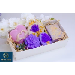 Luxury Handmade Soap Gift Box – Lavender Scent