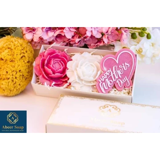 A luxurious handmade box of natural soap filled with a rich rose scent that is relaxing and refreshing - Abeersoap - Image 2