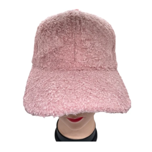 Girls’ wool casquette beanie, free size, warm and soft with a feminine touch. The pink color adds a sweet and stylish vibe to everyday looks. Girls’ wool casquette beanie, free size, warm and soft with a feminine touch. The pink color adds a sweet and stylish vibe to everyday looks.