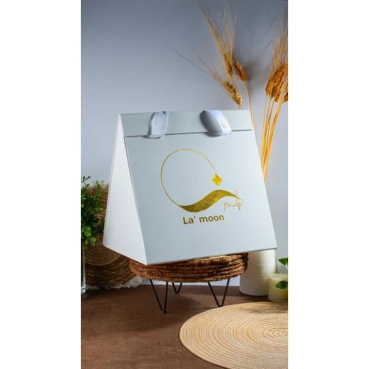 Lamoon Box – A feminine, elegant touch to store your products or present them with style Lamoon Box – A feminine, elegant touch to store your products or present them with style