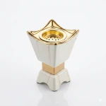مبخرة رخام فاخرة مقاس 8×8×14 سم بتفاصيل مذهبة – تصميم عصري أنيق للعود والبخور من عتاد - عتاد