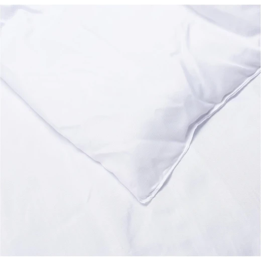 Soft and fluffy microfiber one-piece hotel comforter with lightweight filling, 220x230 cm - Image 2