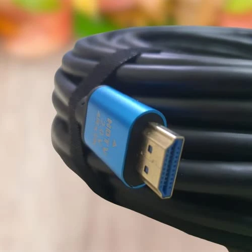 كابل HDMI 2.0 عالي الأداء بطول 5 متر يدعم دقة 4K فائقة الوضوح بتردد 60 هرتز. سرعة نقل بيانات عالية 18 جيجابت في الثانية. تعبئة صندوق الألوان للحماية والراحة. - Image 3