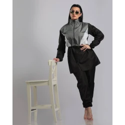 لباس سباحة نسائي أسود من أوشنك بوركيني بتصميم محتشم، مزود بحجاب مدمج وتغطية كاملة، مثالي للارتداء المحتشم على الشاطئ أو في حمام السباحة